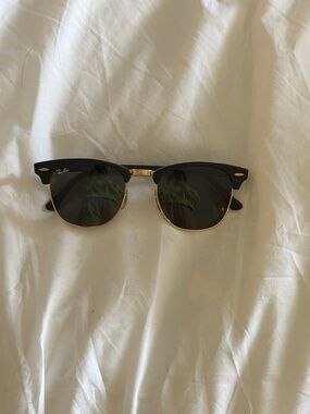 Ray-Ban Clubmaster Black and Gold Sunglasses for Men